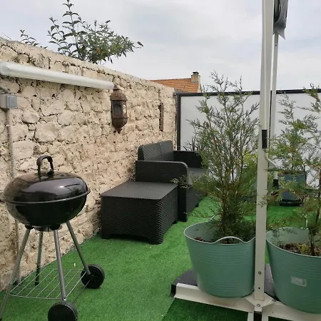 公寓 Les Mouettes Duplex Independant Dans Maison Spacieux Petite Vue Sur Des Belle Terrasse Amenagee En Hauteur Pres Omaha Et Bayeux 800 M Et 300 M Superette *
