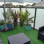 Les Mouettes Duplex Independant Dans Maison Spacieux Petite Vue Sur Des Belle Terrasse Amenagee En Hauteur Pres Omaha Et Bayeux 800 M Et 300 M Superette Vierville-sur-Mer