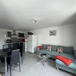 Les Mouettes Duplex Independant Dans Maison Spacieux Petite Vue Sur Des Belle Terrasse Amenagee En Hauteur Pres Omaha Et Bayeux 800 M Et 300 M Superette Apartman