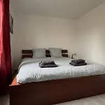 Les Mouettes Duplex Independant Dans Maison Spacieux Petite Vue Sur Des Belle Terrasse Amenagee En Hauteur Pres Omaha Et Bayeux 800 M Et 300 M Superette Apartman *