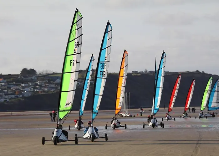 Les Mouettes Duplex Independant Dans Maison Spacieux Petite Vue Sur Des Belle Terrasse Amenagee En Hauteur Pres Omaha Et Bayeux 800 M Et 300 M Superette